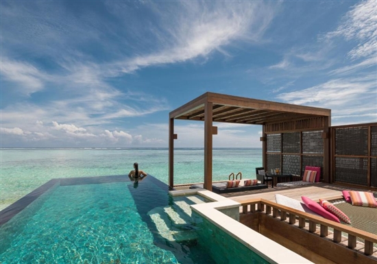 Construction of Watervillas (Four Seasons Kuda Huraa)